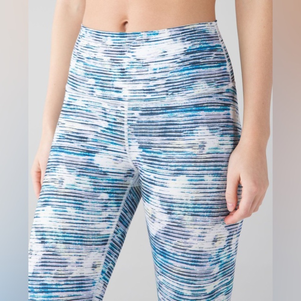 Lululemon High Times Pant Blurry Belle Multi Size 4 - Picture 4 of 6